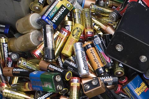 锂电池回收处理厂家_电池放哪里回收_电池回收 公司